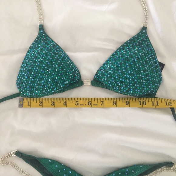 Competition Bikini - Picture 3 of 6